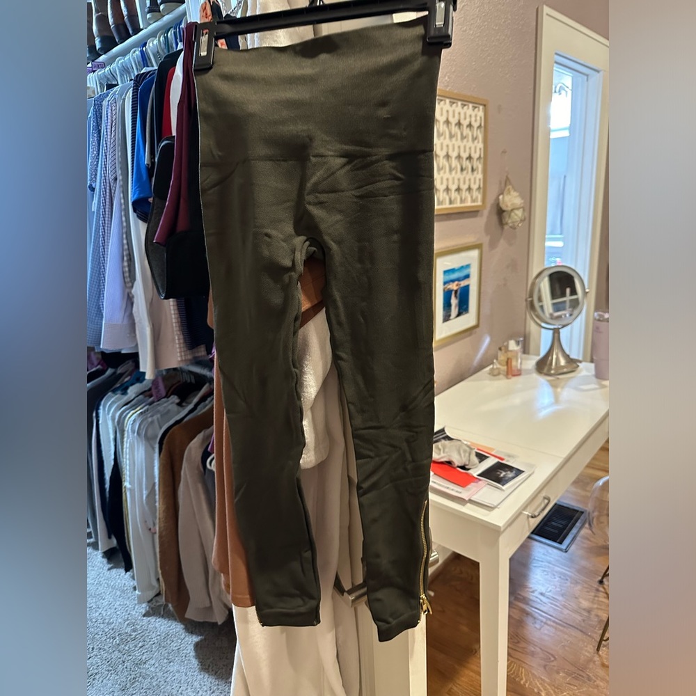 Spanx leggings with side zipper